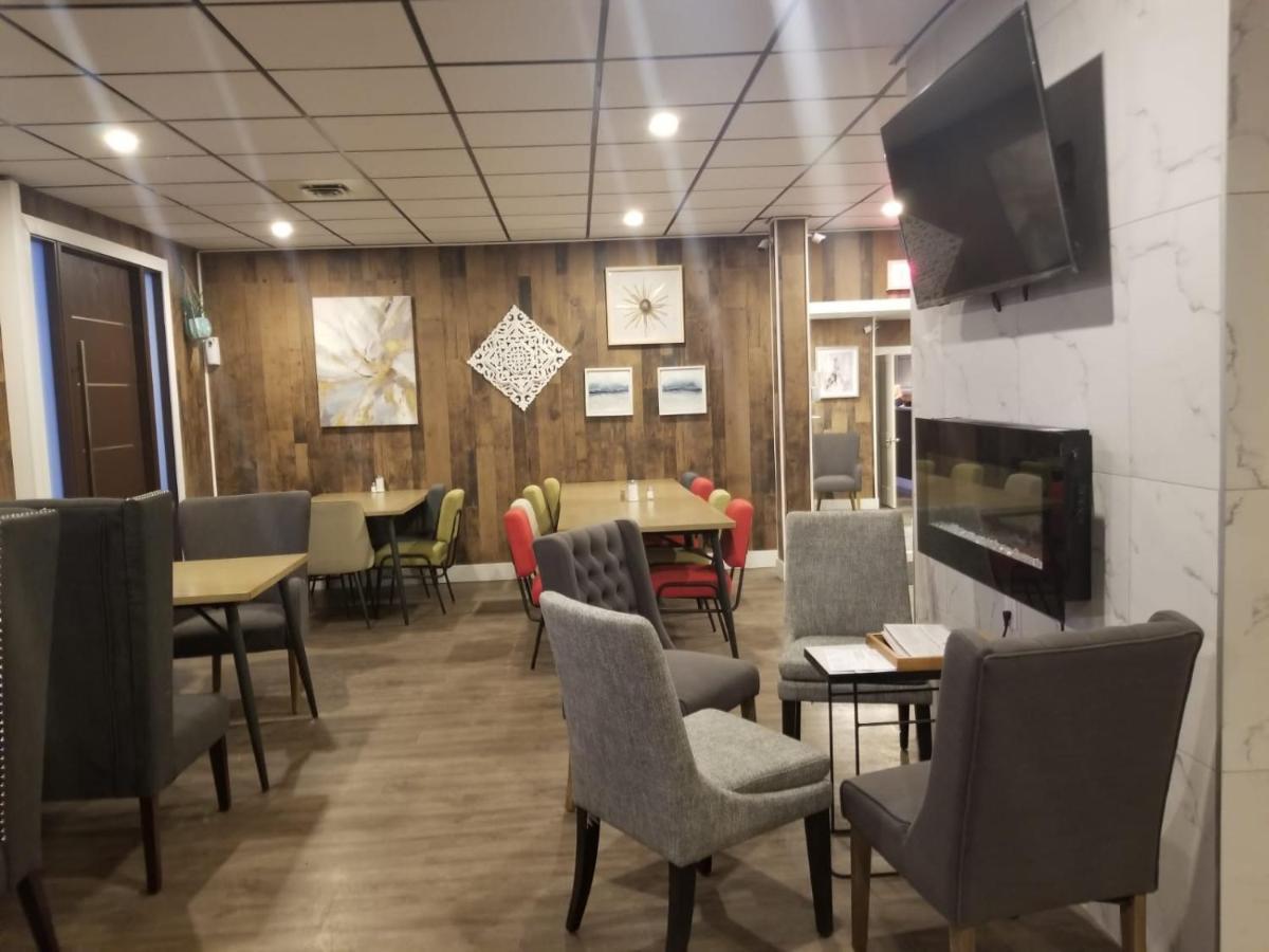 7 Day'S Hotel Lamont Extérieur photo